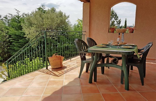Saint-Laurent-de-Carnols Villa | Peaceful Valley View Villa