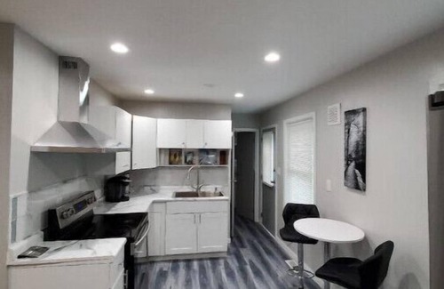 Austintown House | Peaceful fresh air in best neighborhood n