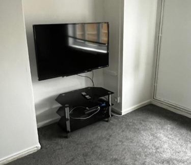 Netley House | Peaceful Haven Near Netley