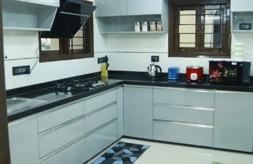 Hyderabad Apartment | Peaceful Home Stay with A/C Gym and Swimming pool