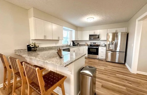 Elizabethtown House | Peaceful home with a close proximity to downtown, sports park, and more