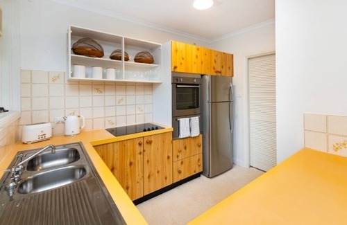 Reid House | Peaceful inner city haven