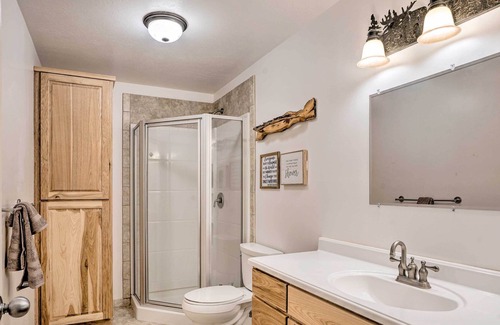 La Sal Cabin | Peaceful La Sal Cabin w/ Fire Pit & Mtn Views