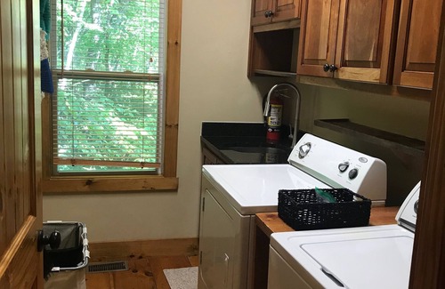 Sapphire Cabin | Peaceful Mountain Cabin