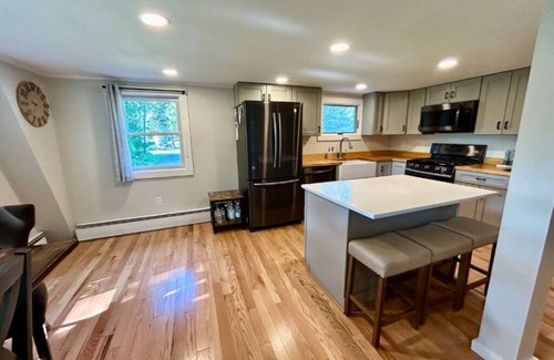 Rowley House | Peaceful Northshore Retreat in Rowley