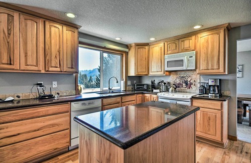 Washougal House | Peaceful, Pet-Friendly Washougal Paradise!