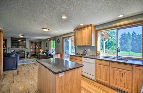 Washougal House | Peaceful, Pet-Friendly Washougal Paradise!