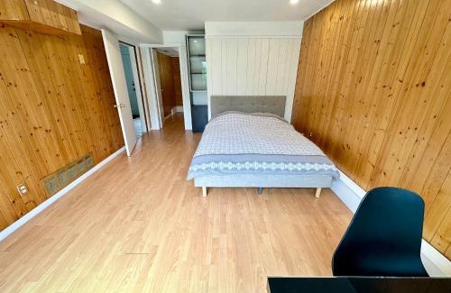 Richmond House | Peaceful place with Living Room, Kitchen and Washing Machine near YVR Airport, Transit and Shopping Mall