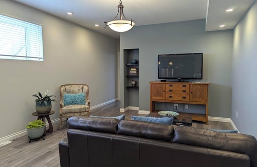Winnipeg Apartment | Peaceful, private suite, with a separate entrance, in Winnipeg.
