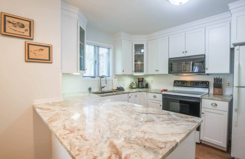 Seabrook Island Villa | Peaceful, Renovated Retreat w/Community Pool and Option to Purchase Beach Club Amenity Cards