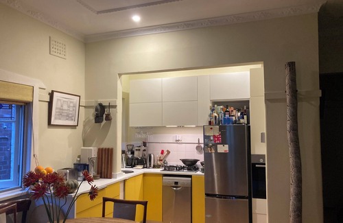 Paddington Apartment | Peaceful retreat in Paddington. 10 mins to Harbour/beaches. Close to it all!