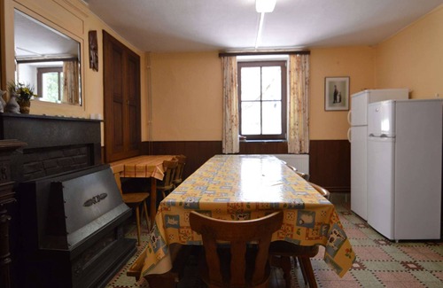Grimonster House | Peaceful Retreat in Ferrières