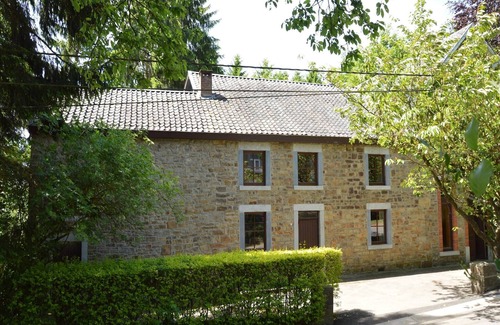 Grimonster House | Peaceful Retreat in Ferrières
