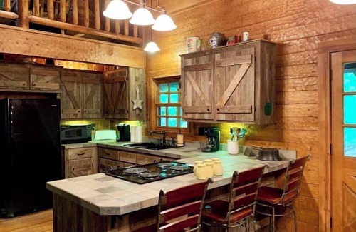 Garfield Cabin | Peaceful, Secluded Cabin near Beaver Lake