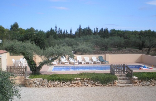 Costa Dorada Villa | Peaceful,spacious villa, 220m2. 5 bedr.3 bathr.& large pool. Sleeps 6-13 persons