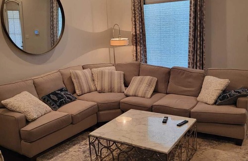 Shenandoah House | Peaceful & Spacious 4-bedroom Retreat