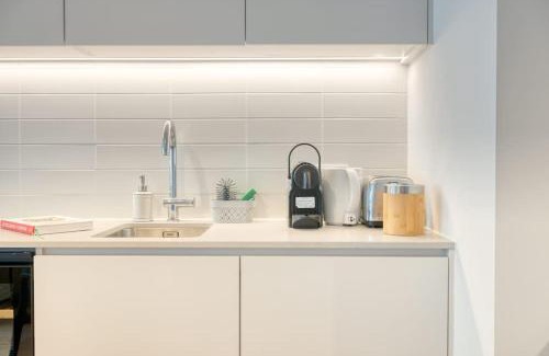 Ostend Apartment | Peaceful Studio Getaway in Ostend