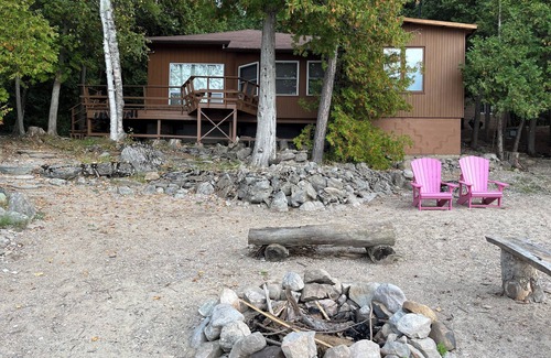 Whitewater Region Cottage | Peaceful Waterfront Cottage on Ottawa River – Nature Lover’s Retreat!