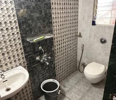 Mundhwa Apartment | Peach Private Studio Apartment with AC WiFi & Balcony