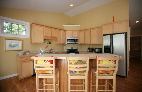 Peaks Island House | Peaks Island, easy to get to and harder to leave