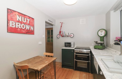 Langport Cottage | PEAR TREE LODGE, pet friendly, with open fire in Langport