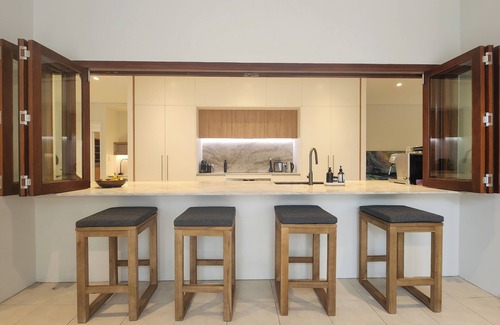 Newell House | Pearl on Newell Beach 26 Rankin Street, Newell Beach QLD 4873