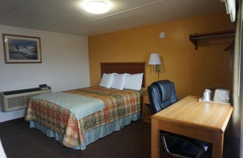 Pearsall Hotel | Pearsall Executive Inn