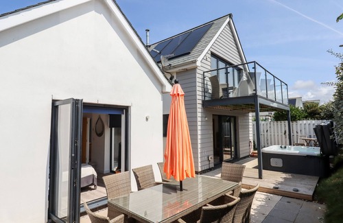 Westleigh Cottage | Pebble Ridge View