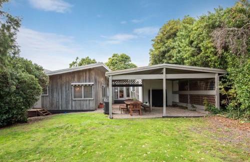 Flinders House | Pebble Views by Property Mums