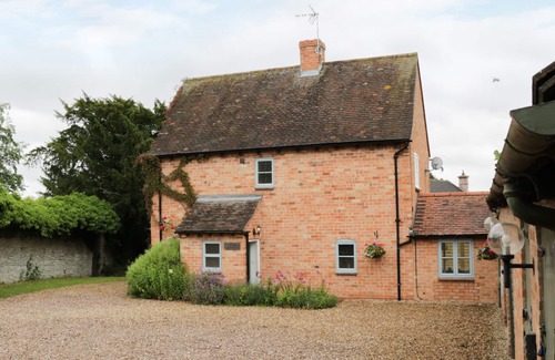 Wickhamford Cottage | PEBWORTH COTTAGE, family friendly, luxury holiday cottage in Pebworth