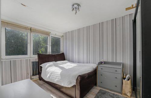 Peckham Apartment | Peckham apartment with 2 balcony