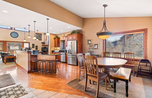 Clymer Condo | Peek'n Peak Clubhome - the Ultimate in Luxury Accommodations