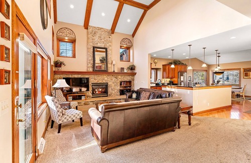 Clymer Condo | Peek'n Peak Clubhome - the Ultimate in Luxury Accommodations
