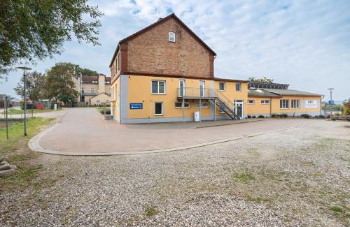 Neukalen Apartment | Peenecamp Neukalen, Campingplatz