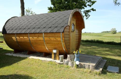 Jordenstorf Other | Peenehof Köppen - Schlaffässer Hannah oder Jette