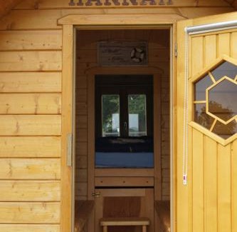 Jordenstorf Other | Peenehof Köppen - Schlaffässer Hannah oder Jette