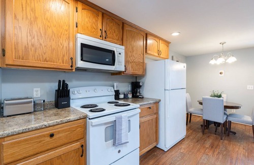 Pelham House | Pelham Palace near Oak Mountain Park