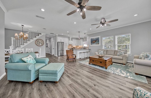 Gulf Pines House | Pelican Perch - Private Pool, Direct Private Beach Access & Golf Cart Avail!