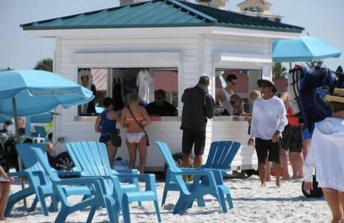 Clearwater Beach Condo | Pelican Pointe 420 - 4 Minute Walk to the Beach