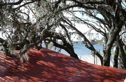 Pretty Bayou Apartment | Pelican's Nest - The Hideaway in Panama City