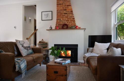 Daylesford House | Pembroke - modern comforts and scenic views