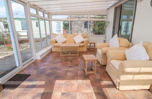 Llanddaniel Fab House | Pen Bonc