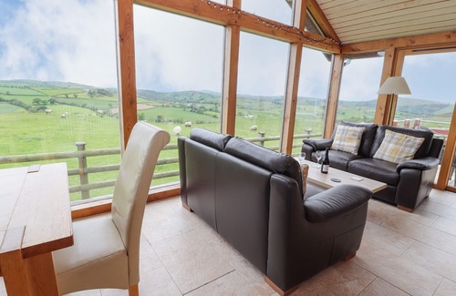 Llannefydd Cottage | PEN BRYN LLAN, family friendly, country holiday cottage in Llannefydd