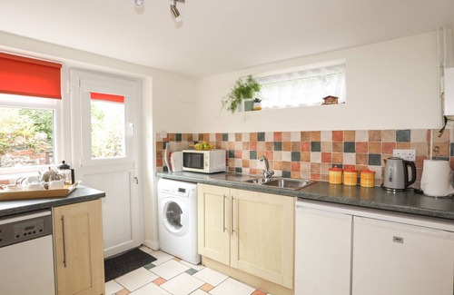 Bangor Cottage | PEN DINAS, pet friendly, character holiday cottage in Bangor