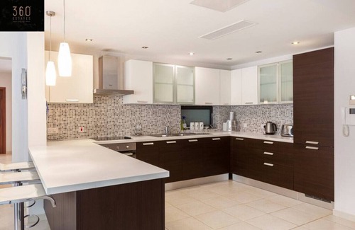 Paceville Apartment | Pender LUX Complex - 3BR Unit with Private Parking