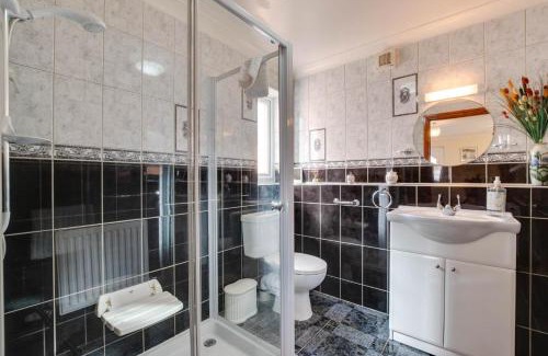 Robeston Wathen House | Penfeidr Cottage