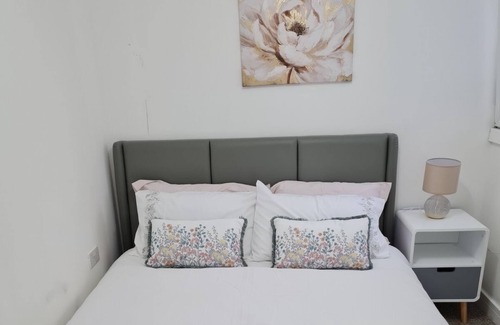 Tarbert Apartment | Penlea 1-Bed flat with Harbour view in Tarbert
