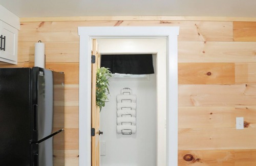 Milroy Cabin | Penn State Deluxe Cabin
