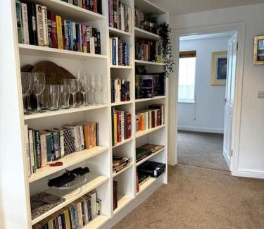 Kington Apartment | Penny Black Apartment, Kington