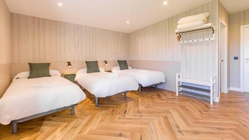 O Pedrouzo House | Pensión 9 de Abril